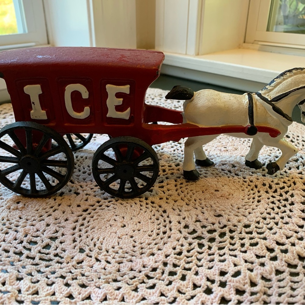 Vintage Horse-Drawn Ice Wagon Figurine